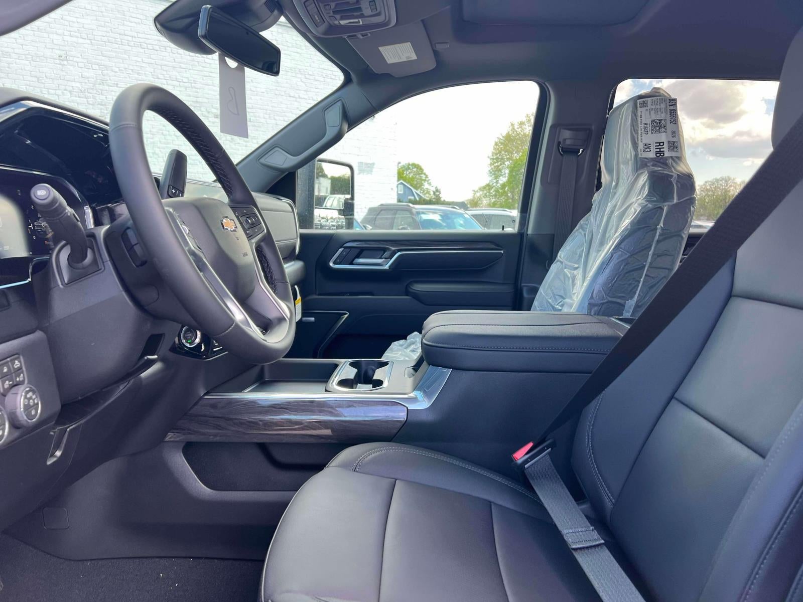 2026 Chevrolet Silverado 2500HD Crew Cab, Standard Bed, LTZ, 4WD
