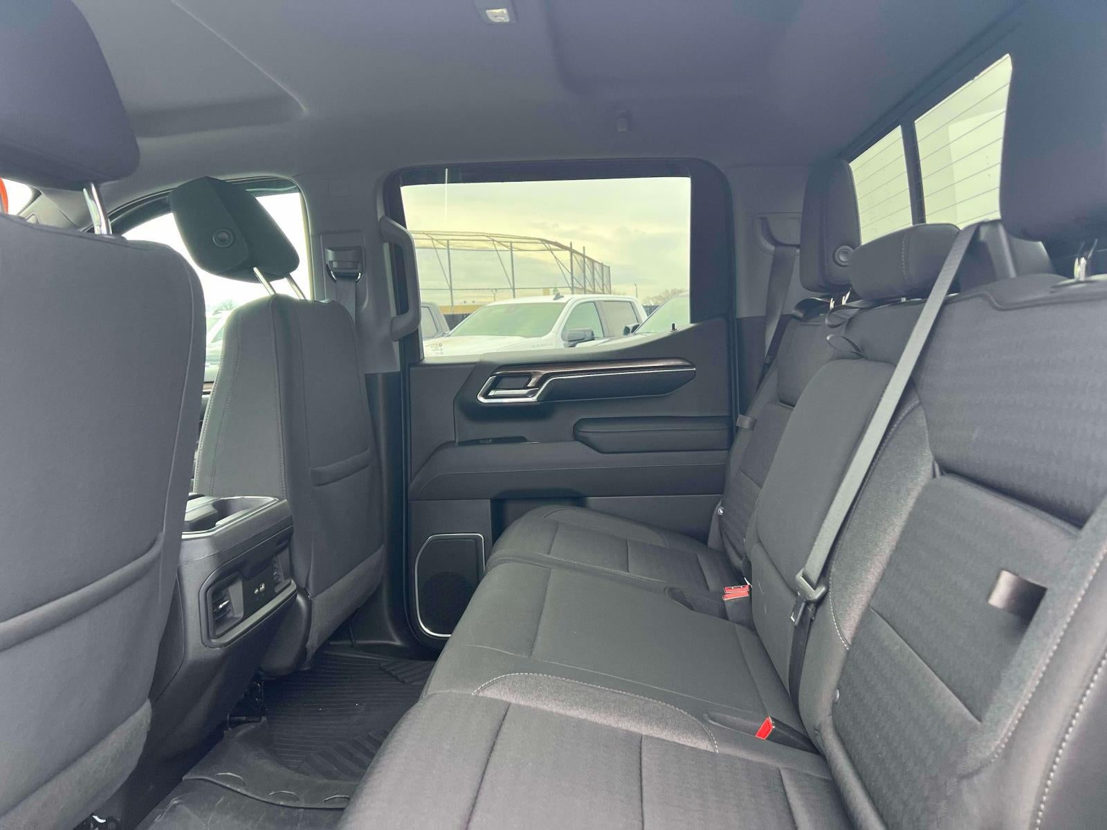 2023 Chevrolet Silverado 1500 4WD Crew Cab Short Bed RST