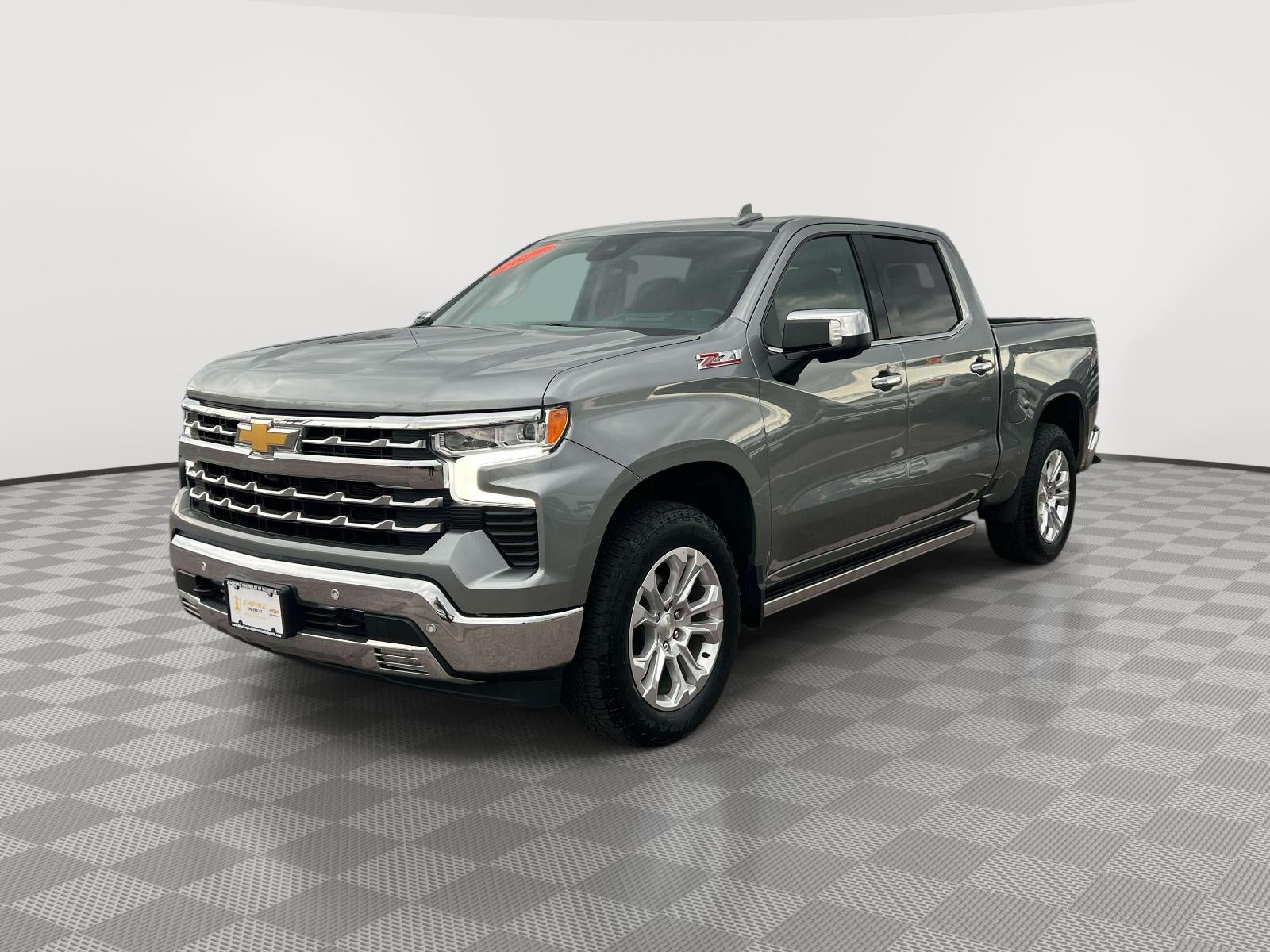 2023 Chevrolet Silverado 1500 4WD Crew Cab Short Bed LTZ