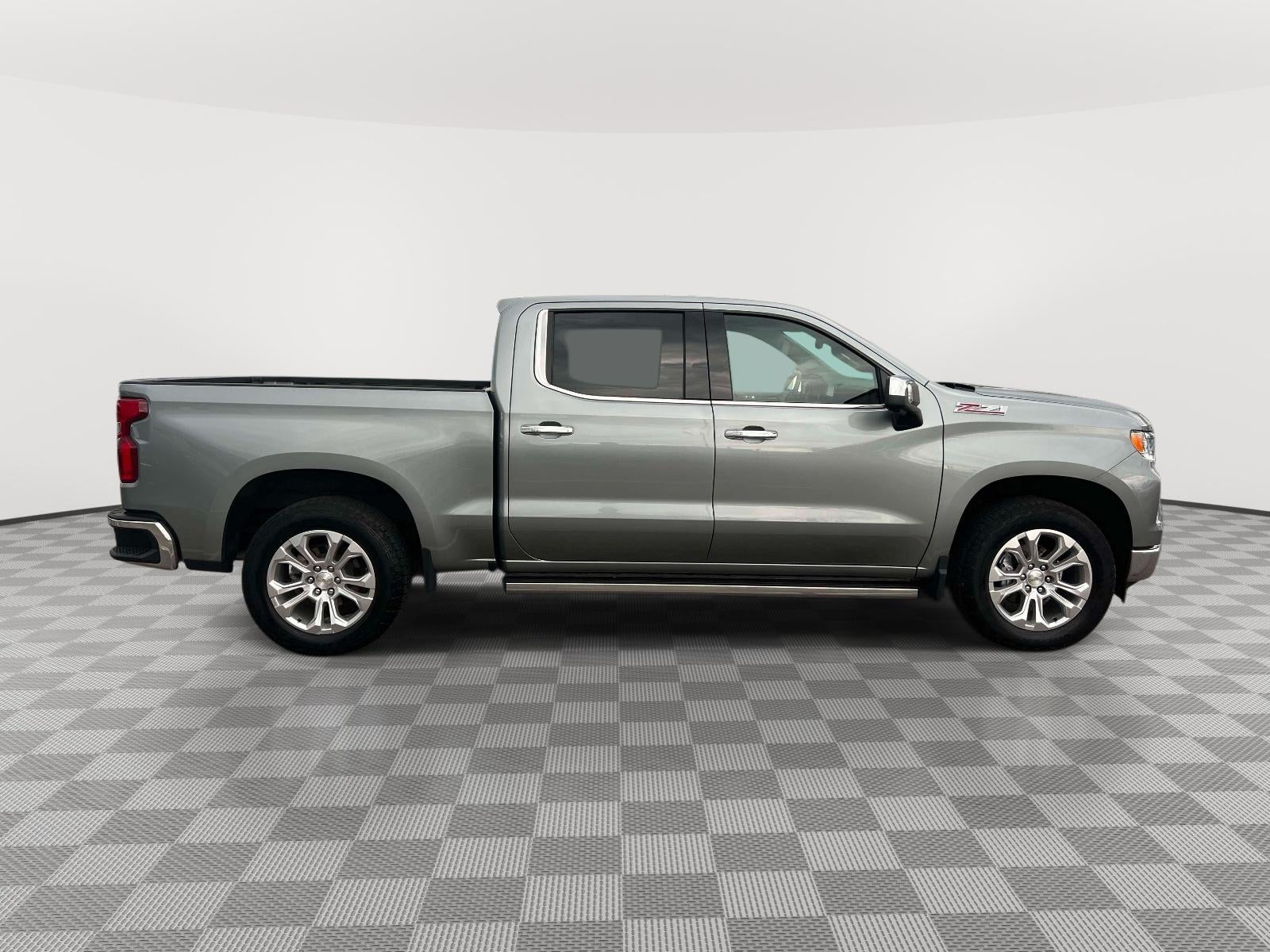 2023 Chevrolet Silverado 1500 4WD Crew Cab Short Bed LTZ