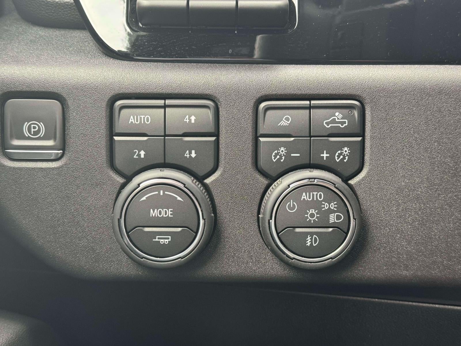 2024 Chevrolet Silverado 1500 4WD Crew Cab Short Bed LTZ