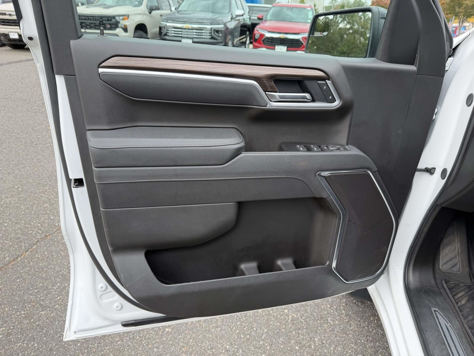 2026 Chevrolet Silverado 1500 4WD Crew Cab Short Bed RST