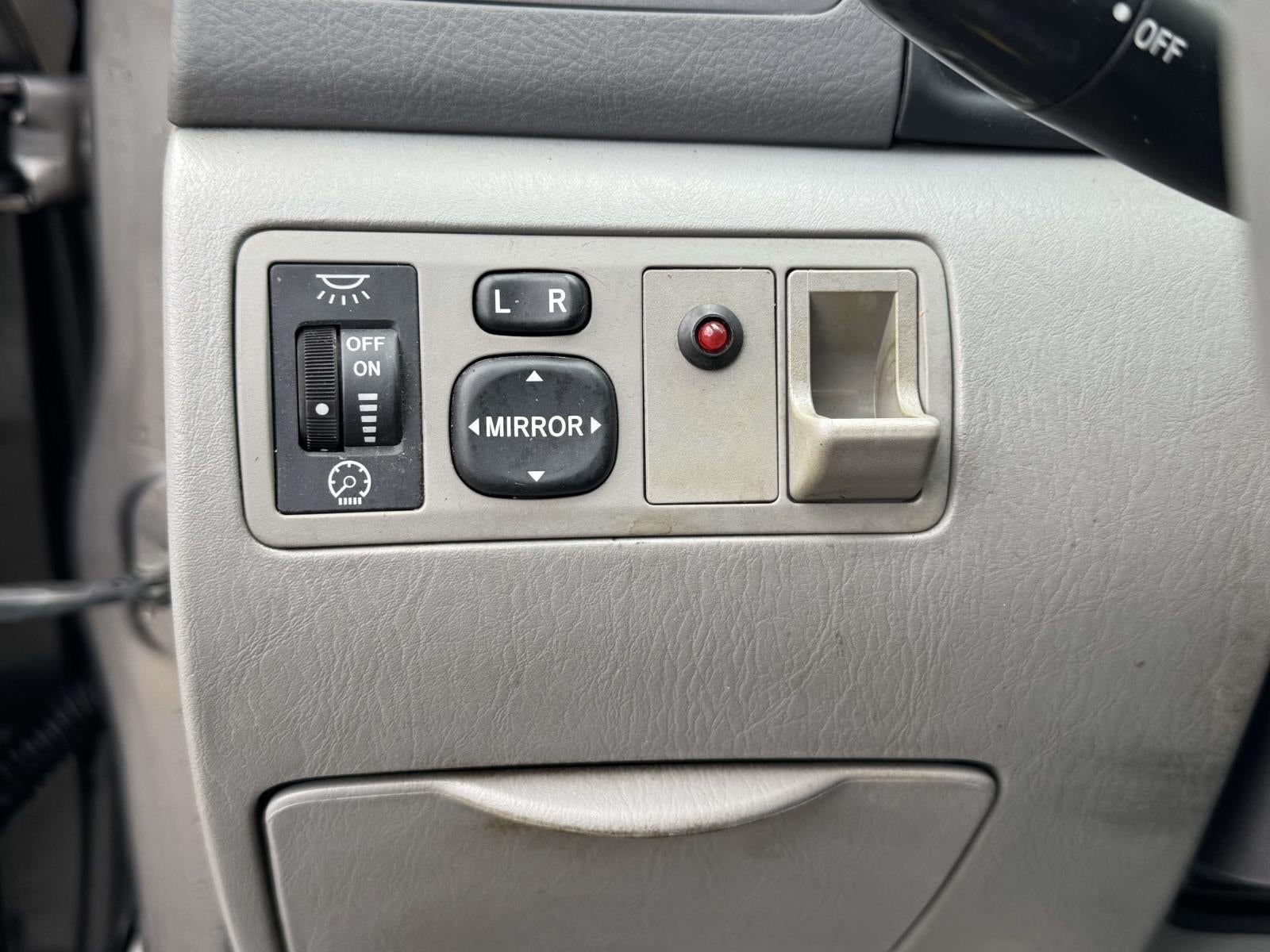 2003 Toyota Corolla LE