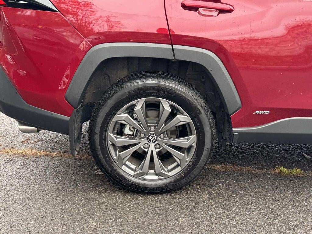 2024 Toyota RAV4 Hybrid XLE Premium