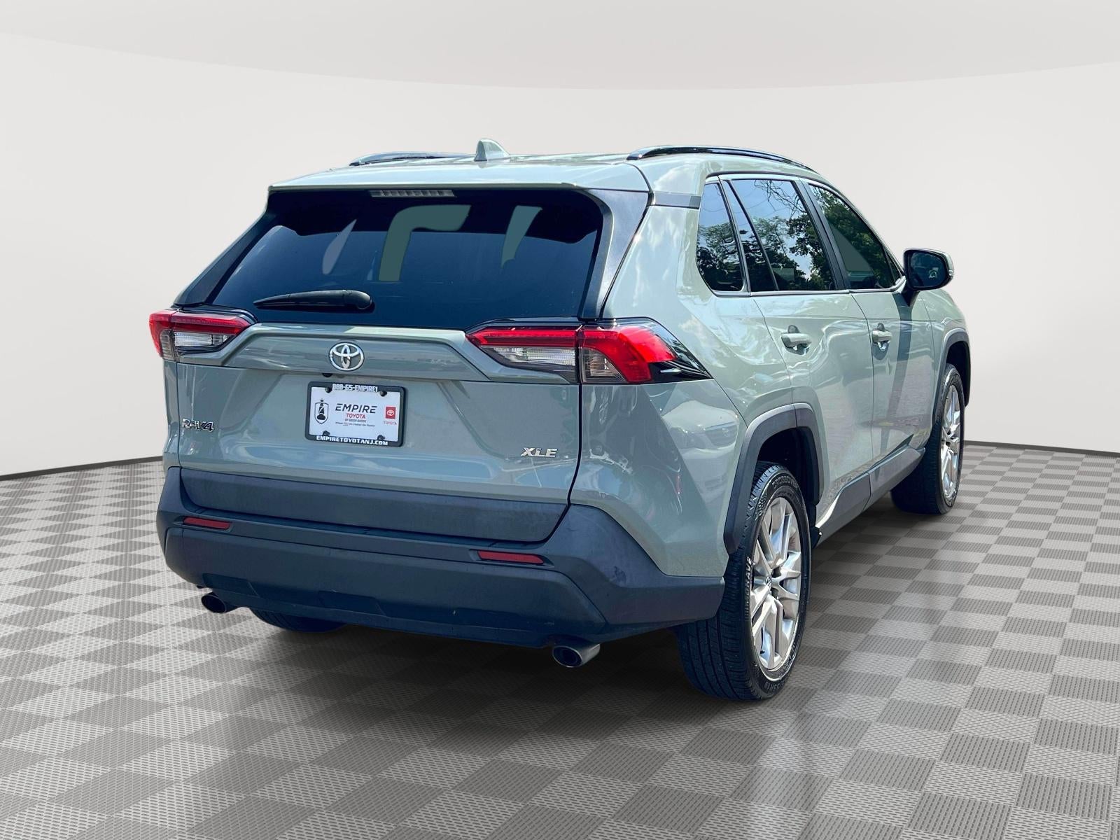 2019 Toyota RAV4 XLE Premium