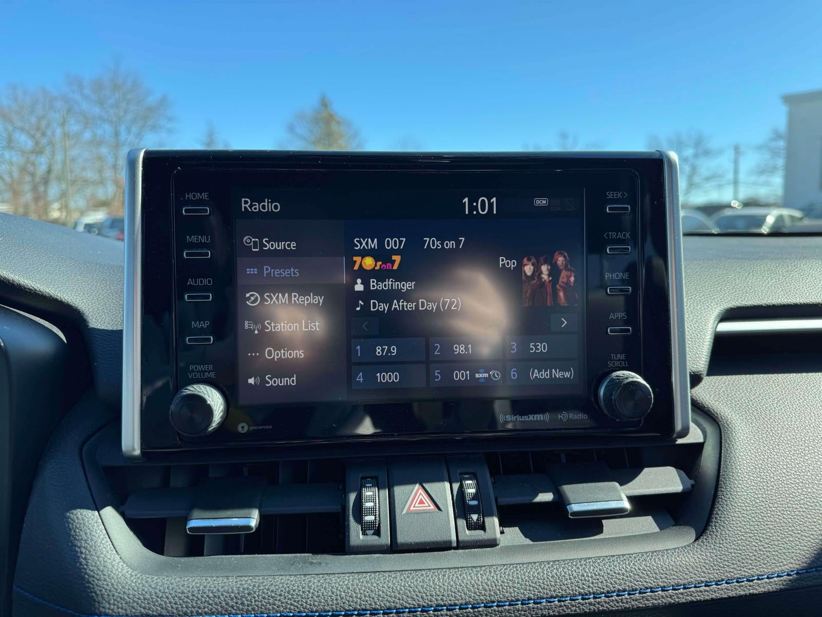 2019 Toyota RAV4 Hybrid XSE