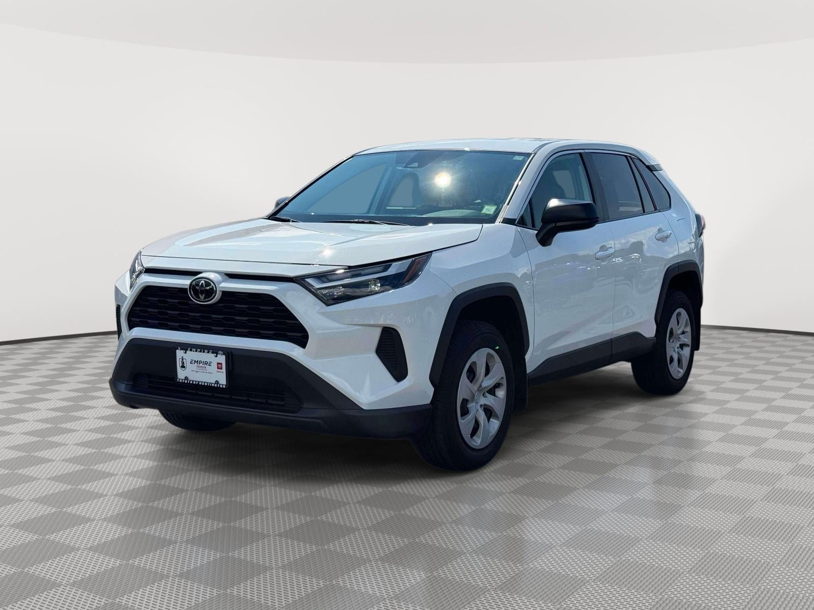 2025 Toyota RAV4 LE