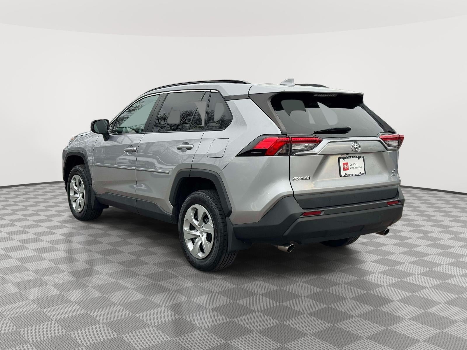2020 Toyota RAV4 LE