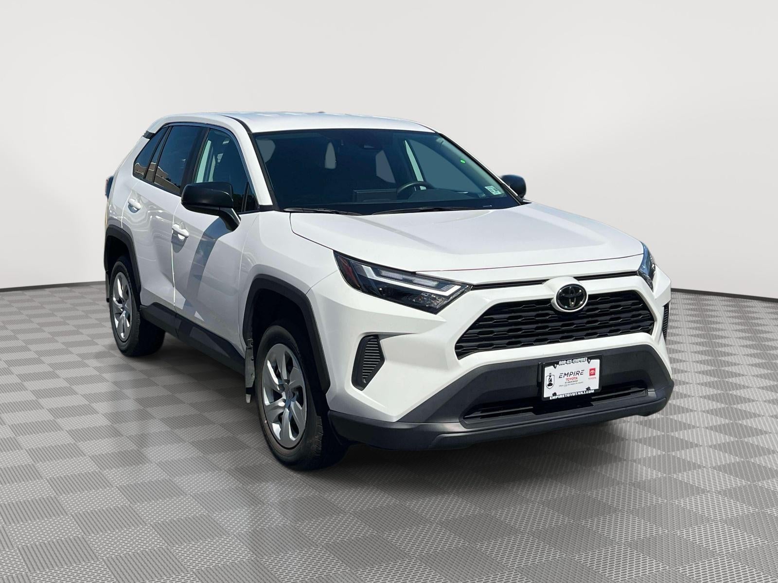 2025 Toyota RAV4 LE