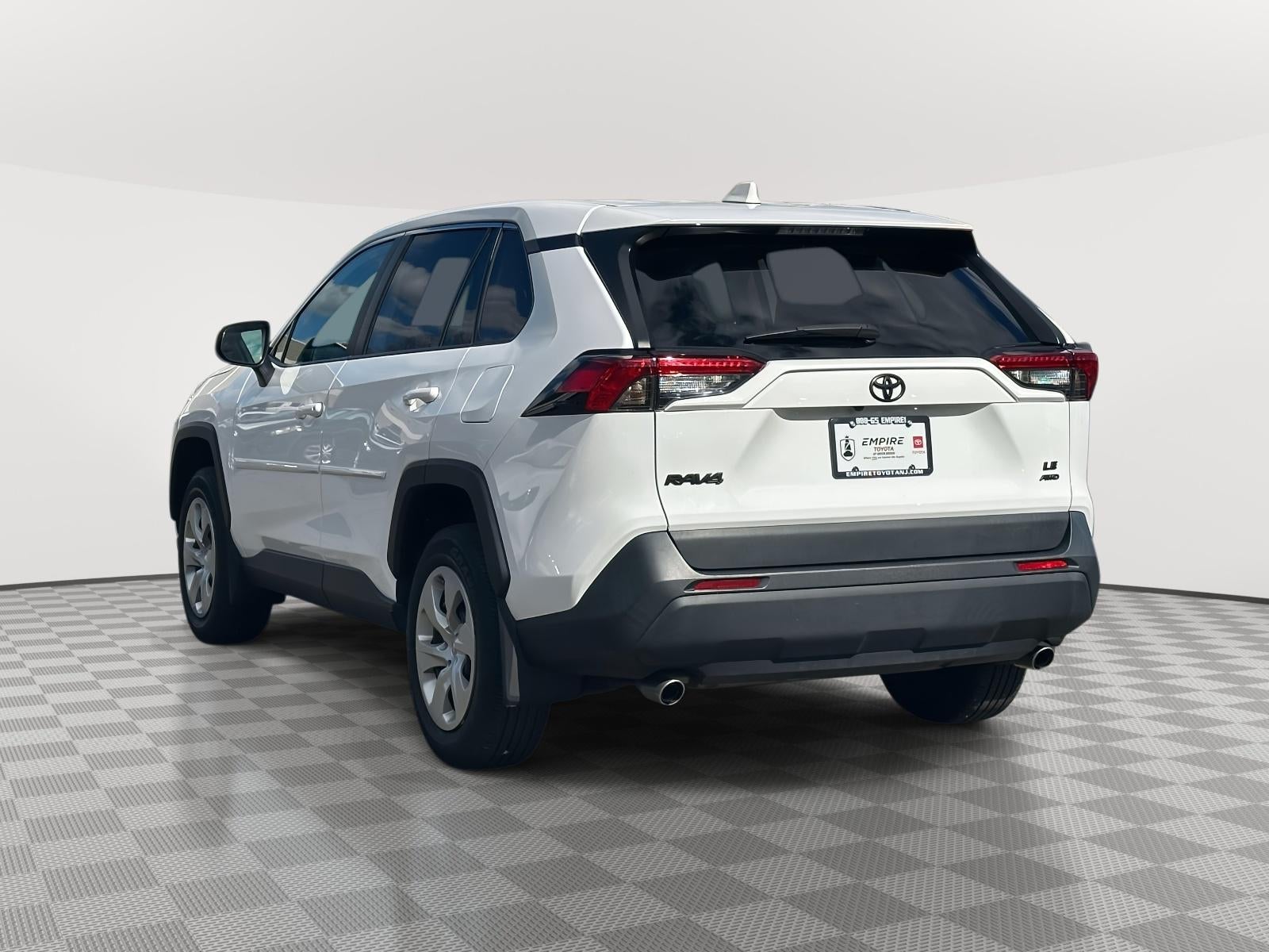2022 Toyota RAV4 LE