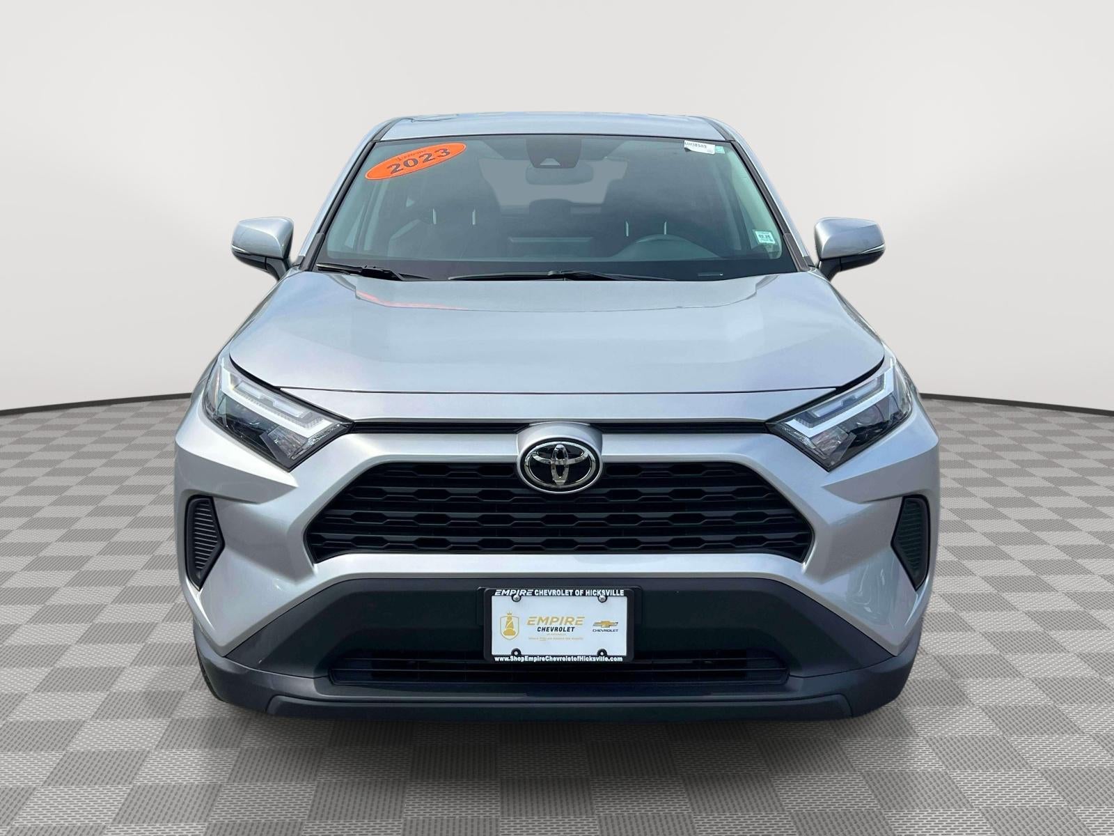 2023 Toyota RAV4 LE