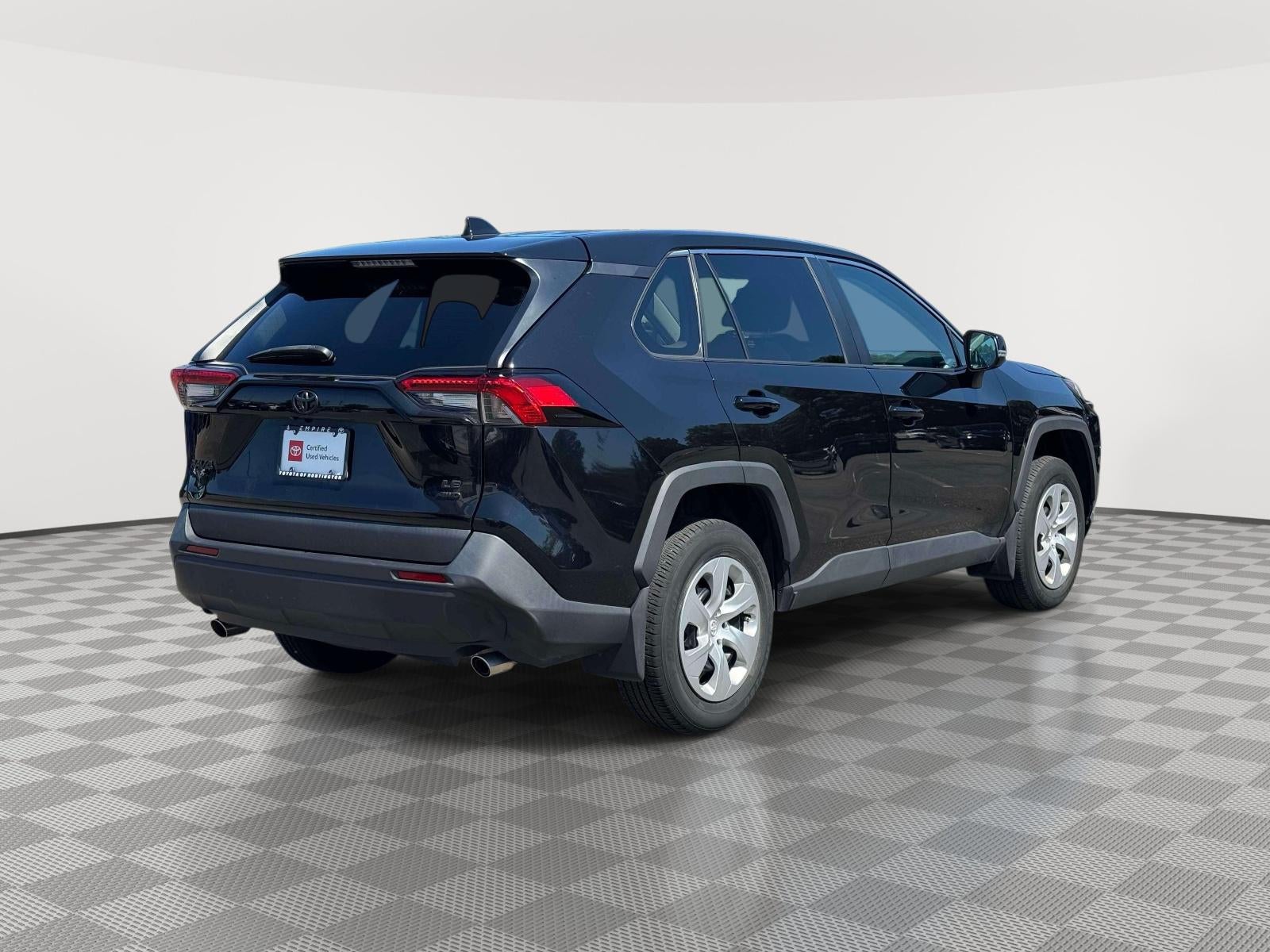 2023 Toyota RAV4 LE