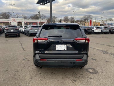 2023 Toyota RAV4 LE