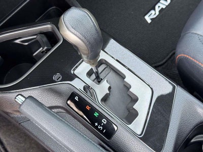2018 Toyota RAV4 SE