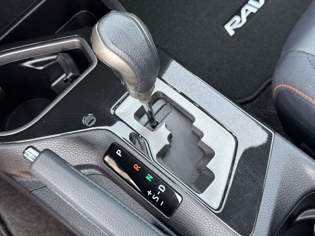 2018 Toyota RAV4 SE