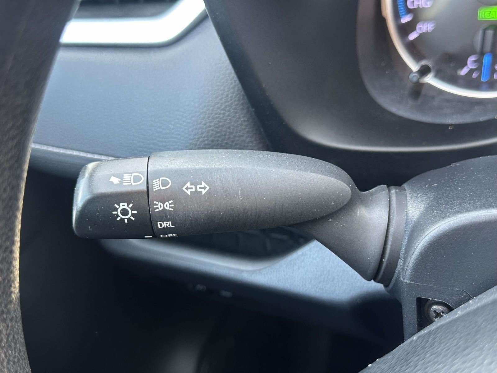 2020 Toyota RAV4 Hybrid LE