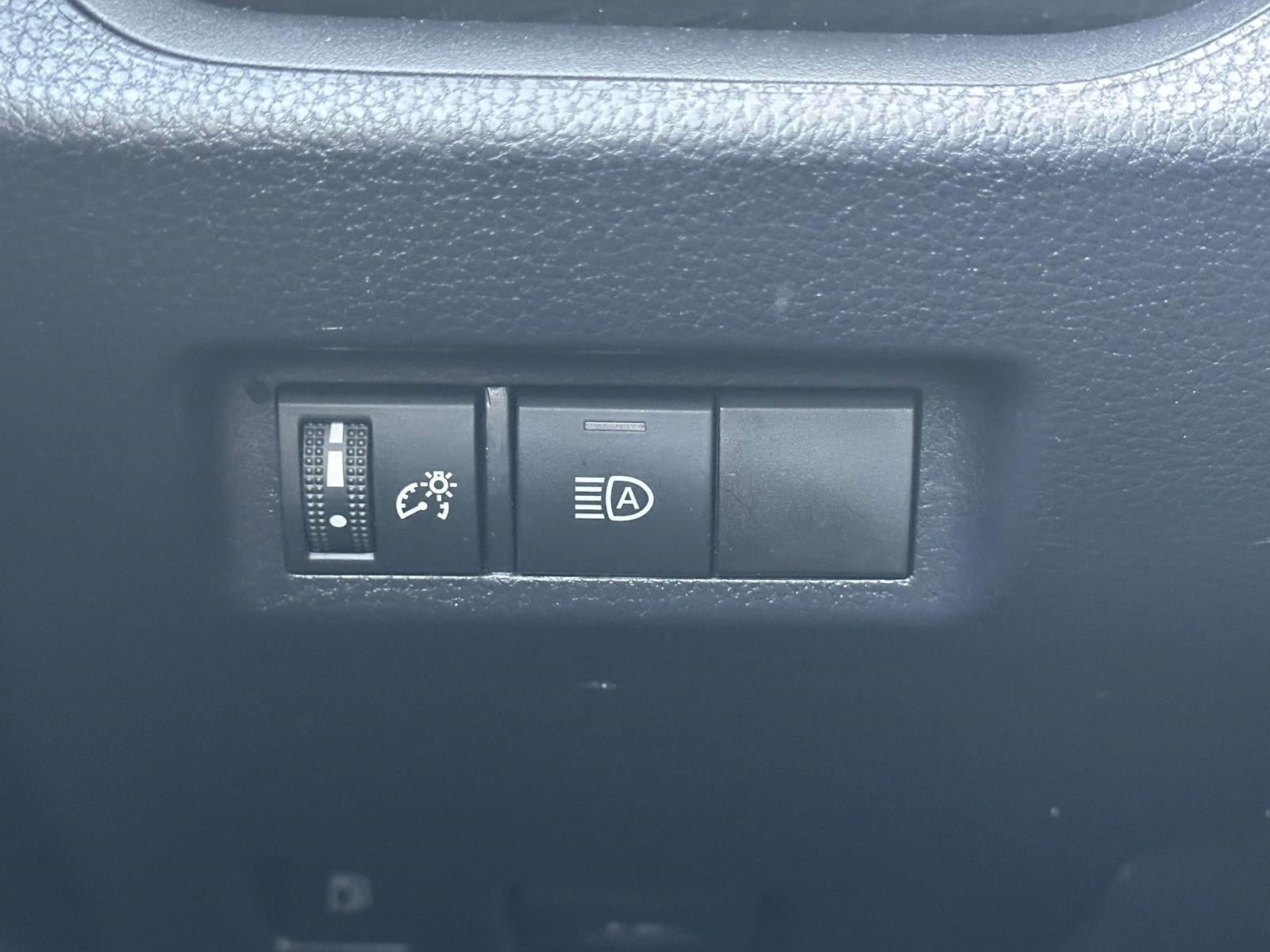 2020 Toyota RAV4 Hybrid LE