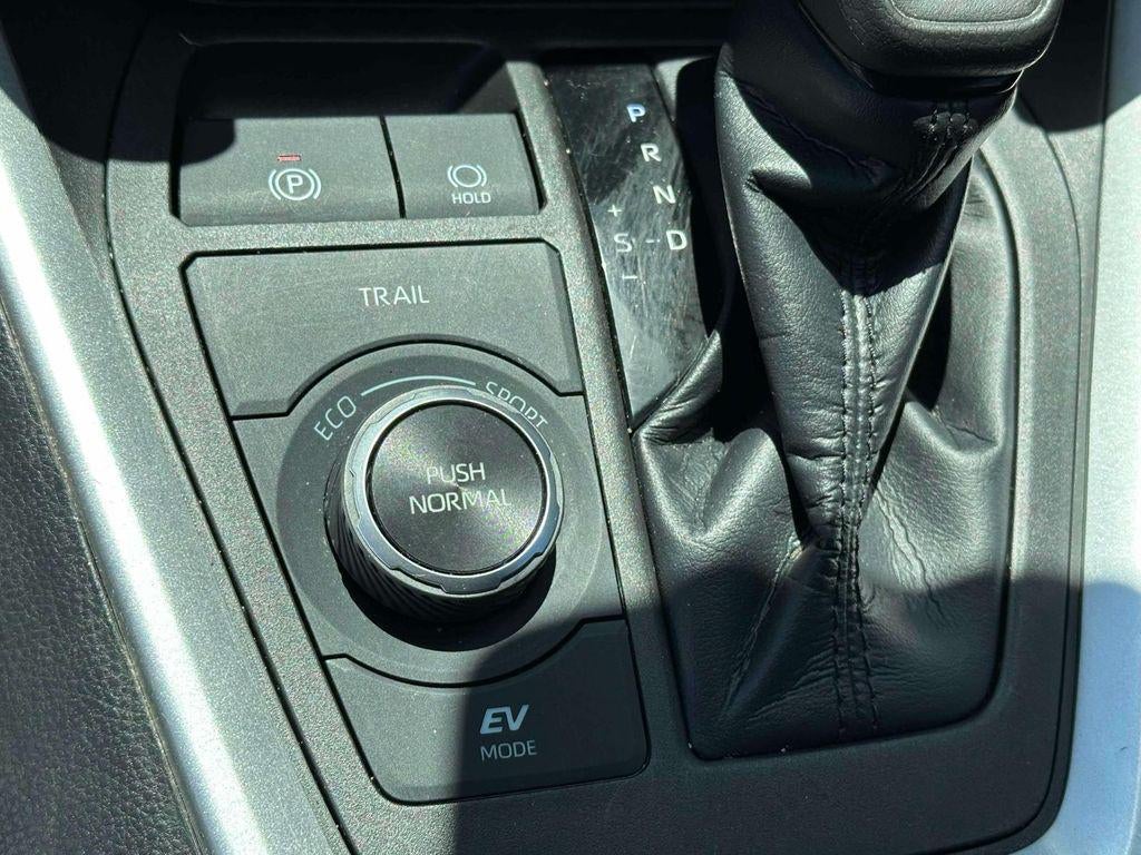 2023 Toyota RAV4 Hybrid LE