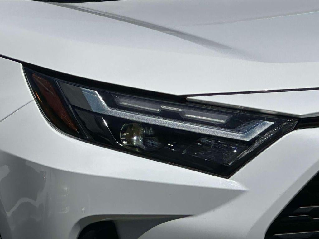 2023 Toyota RAV4 Hybrid LE