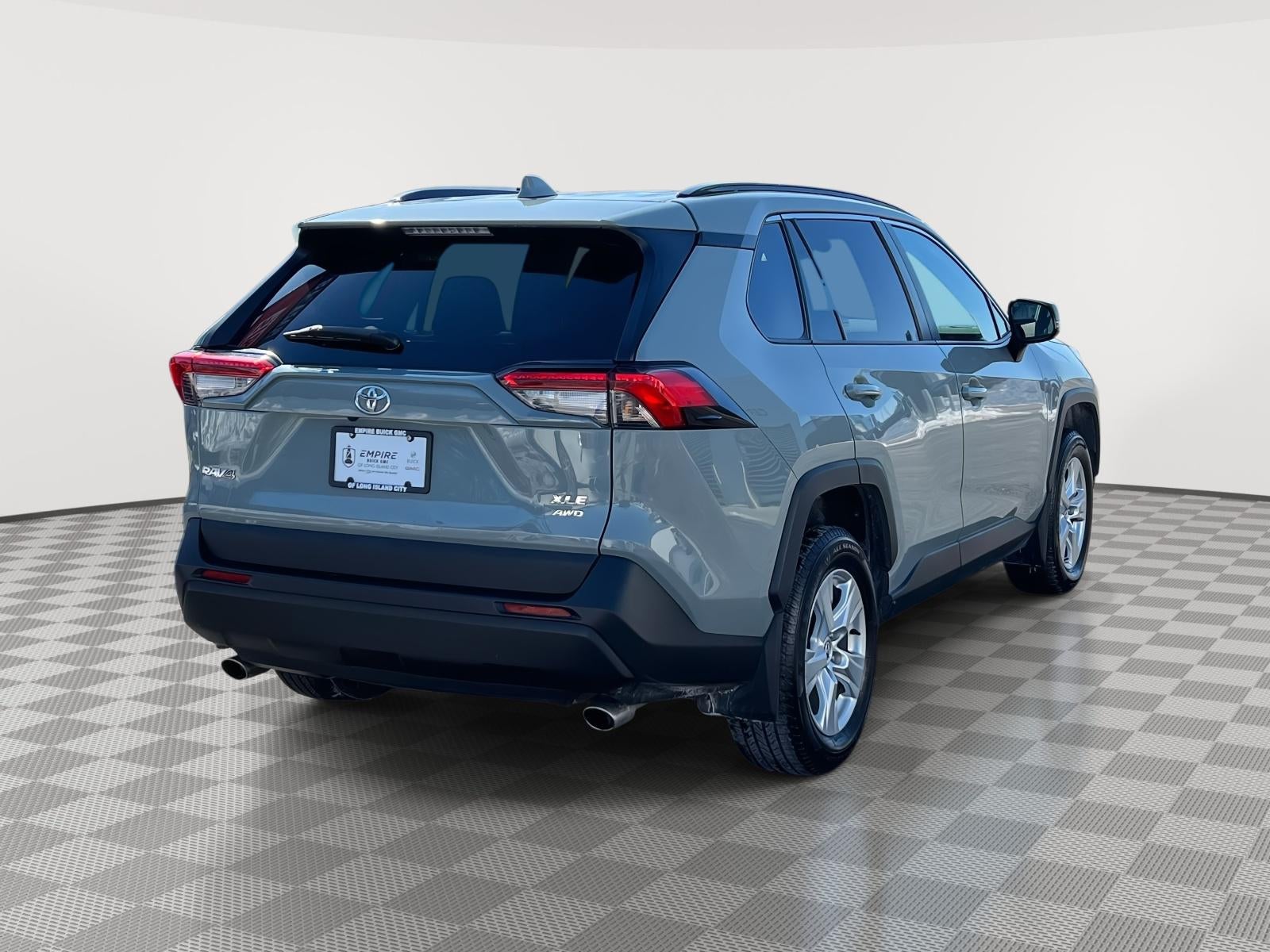 2020 Toyota RAV4 XLE