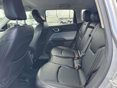 2022 Jeep Compass Latitude Lux 4x4