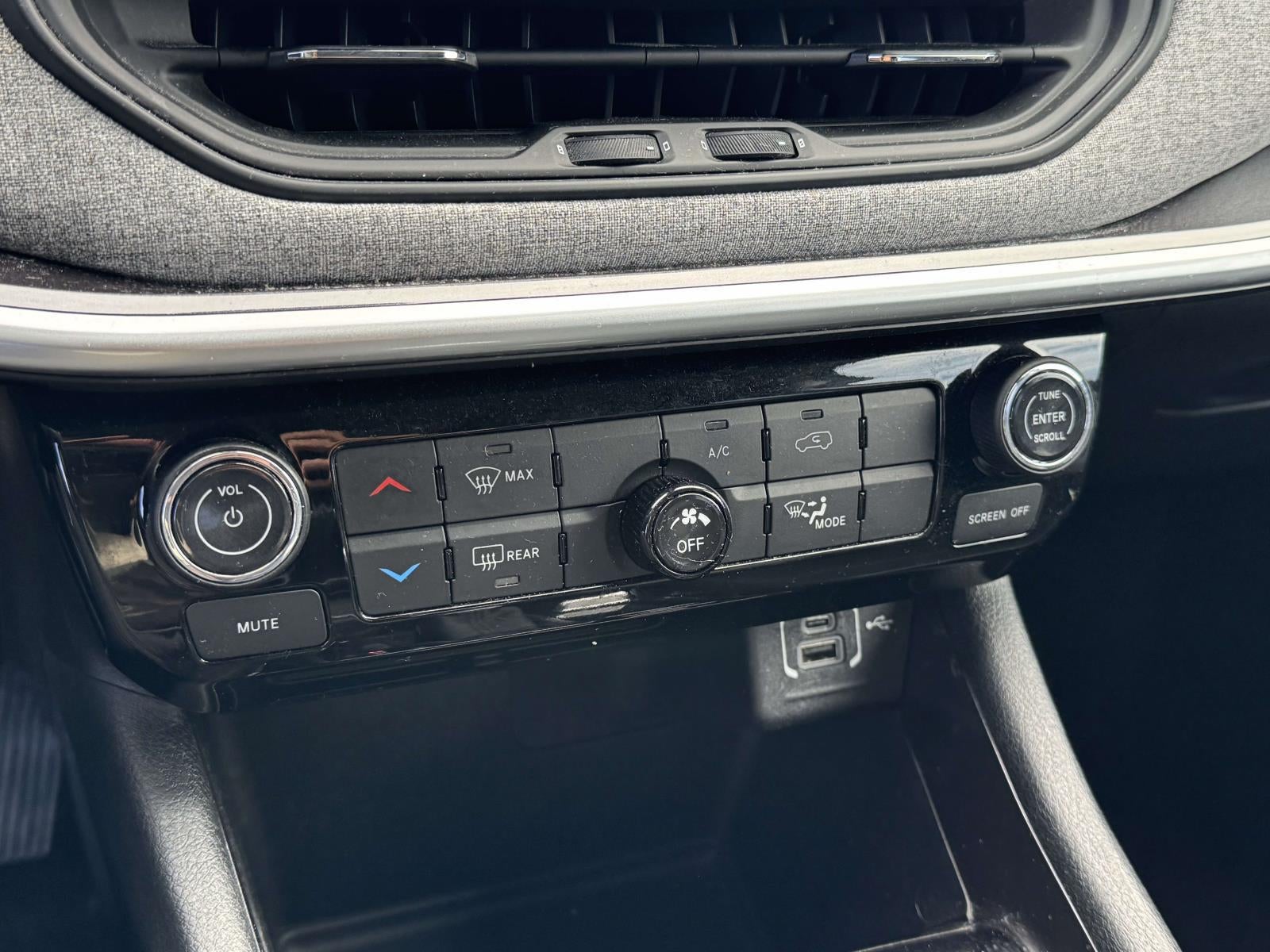 2022 Jeep Compass Latitude Lux 4x4