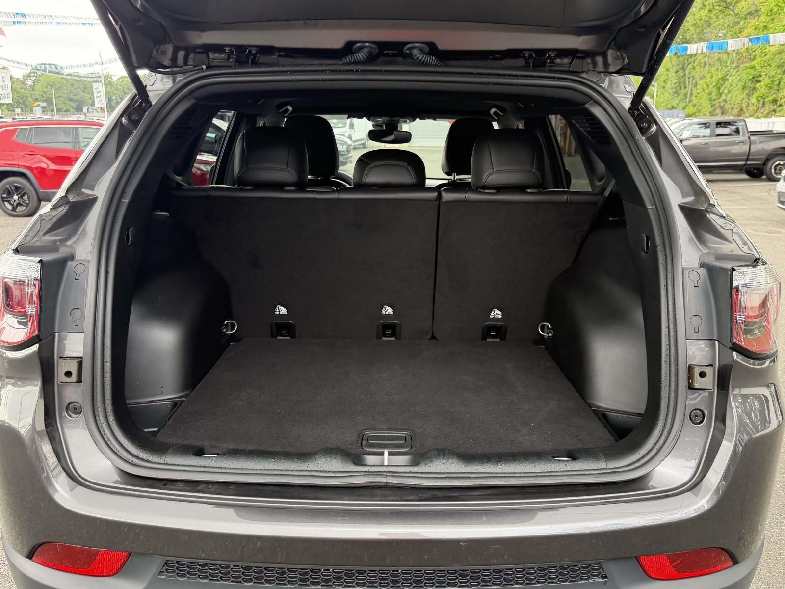 2023 Jeep Compass Latitude Lux FWD