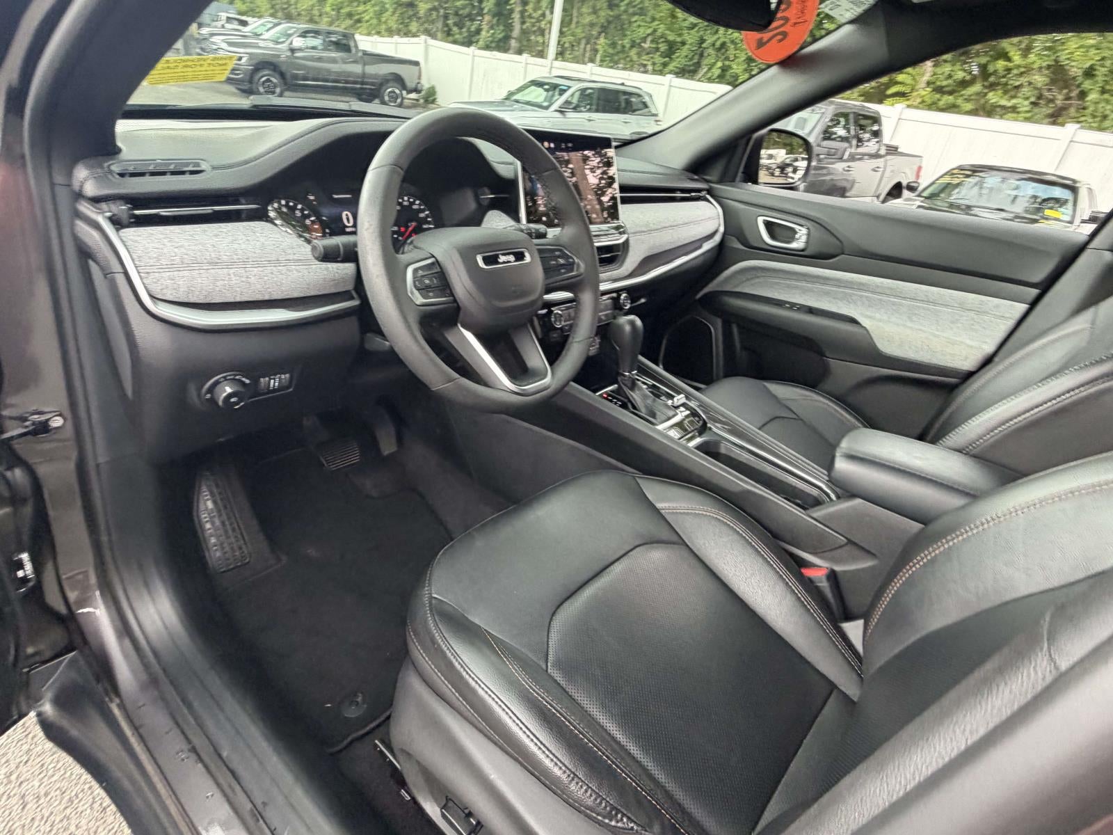 2023 Jeep Compass Latitude Lux FWD