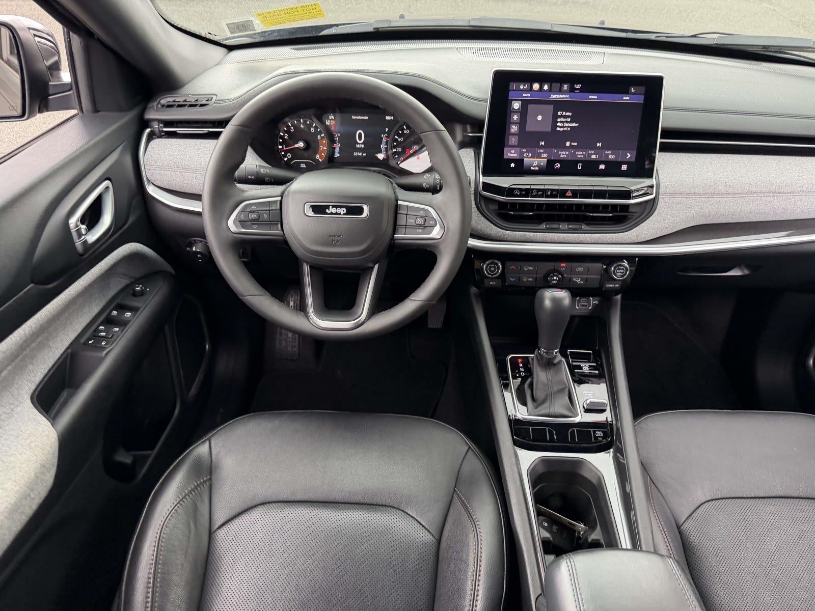 2023 Jeep Compass Latitude Lux FWD