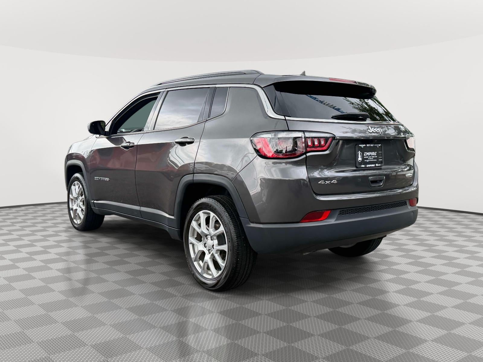 2023 Jeep Compass Latitude Lux FWD