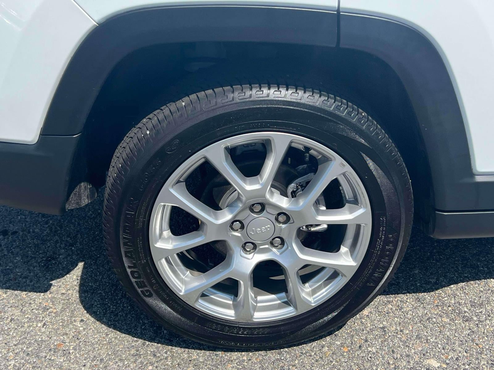 2023 Jeep Compass Latitude Lux FWD