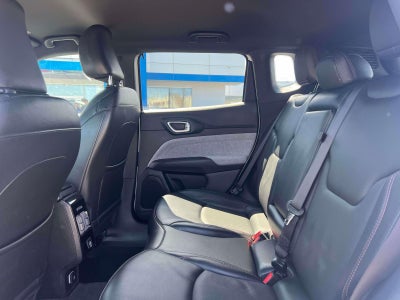 2023 Jeep Compass Latitude Lux FWD