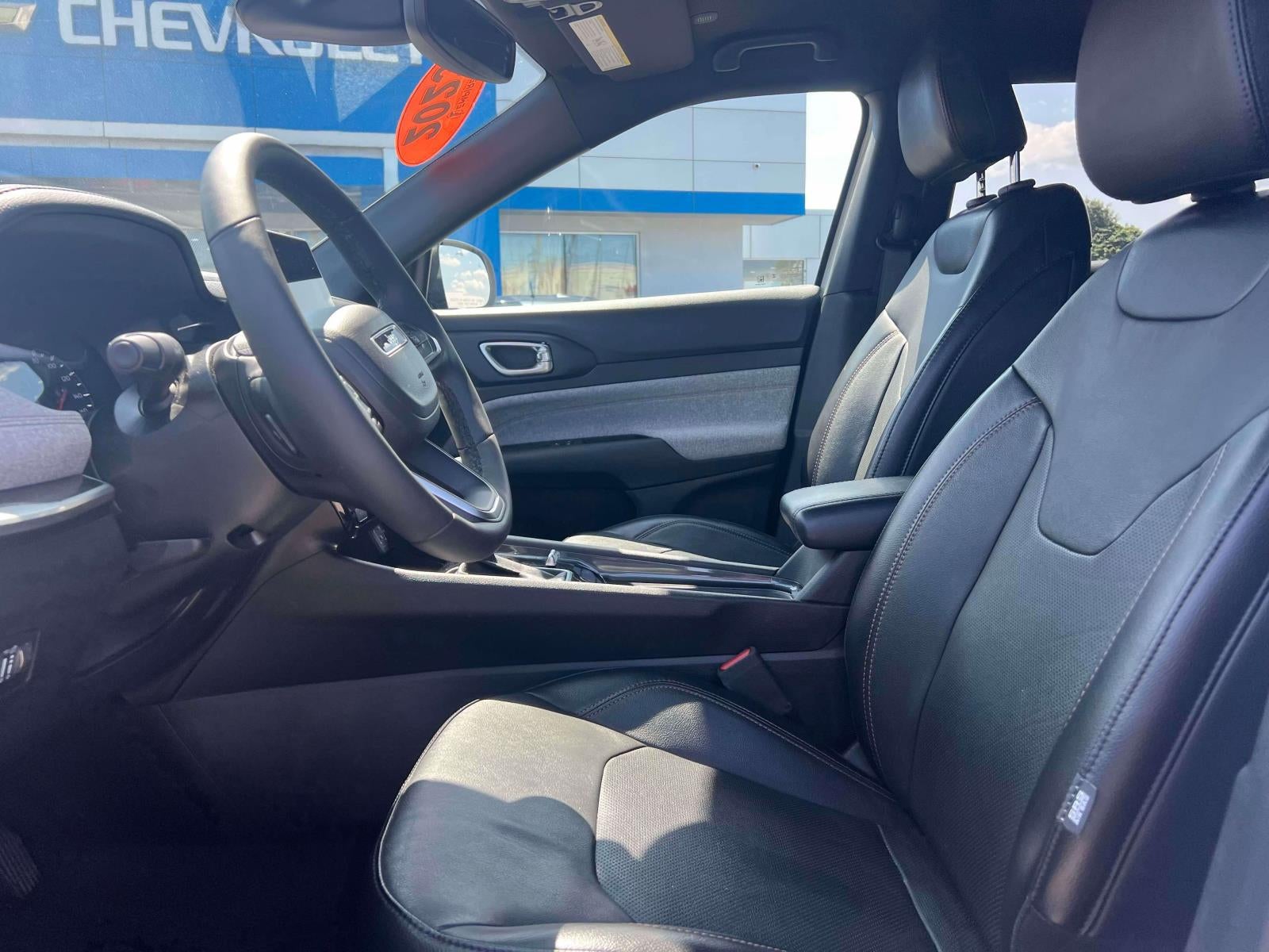 2023 Jeep Compass Latitude Lux FWD