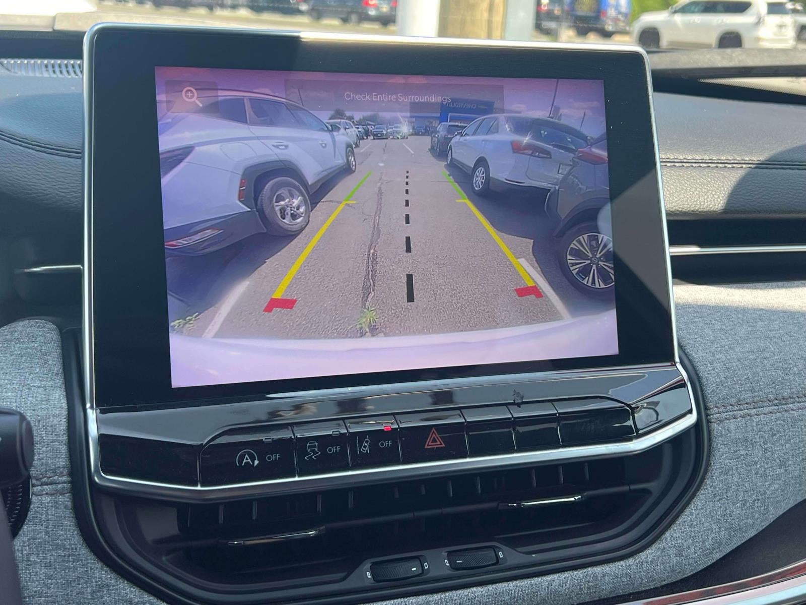 2023 Jeep Compass Latitude Lux FWD