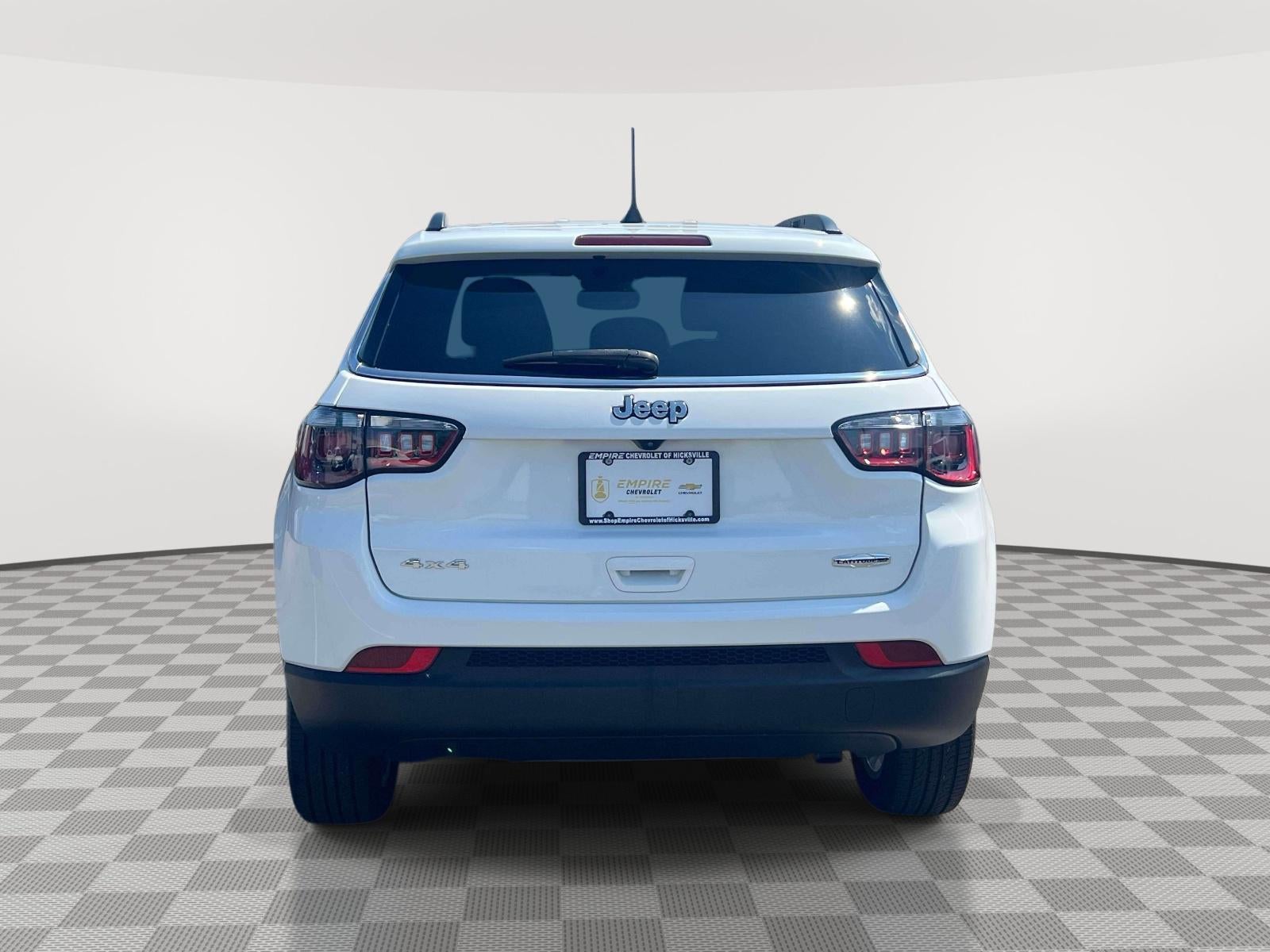 2023 Jeep Compass Latitude Lux FWD