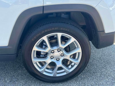2023 Jeep Compass Latitude Lux FWD