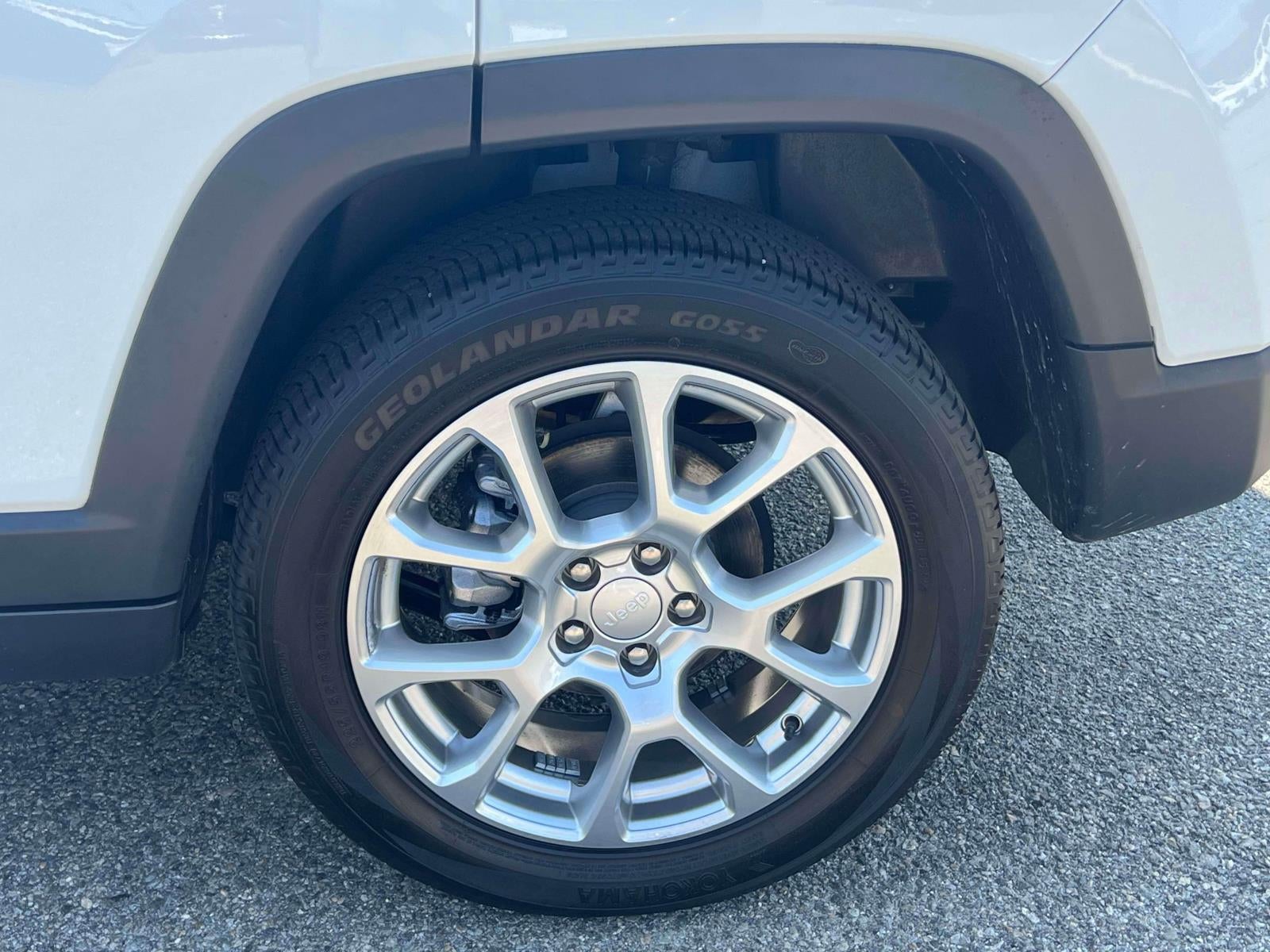 2023 Jeep Compass Latitude Lux FWD