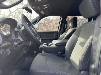 2022 RAM 3500 Tradesman Crew Cab 4x4 8 Box