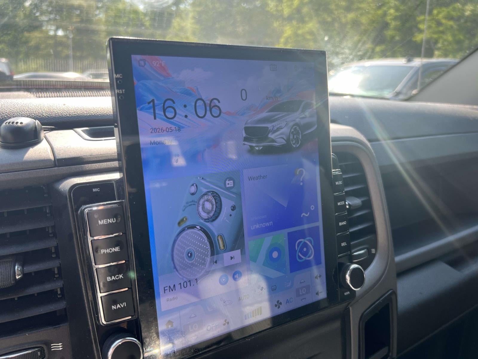 2018 RAM 2500 Tradesman Crew Cab 4x4 64' Box