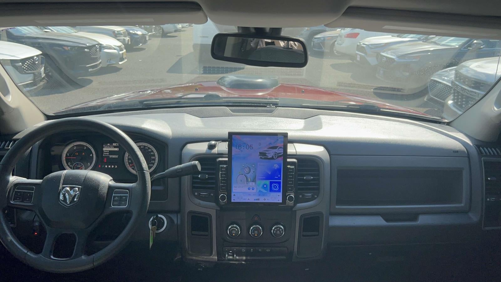 2018 RAM 2500 Tradesman Crew Cab 4x4 64' Box