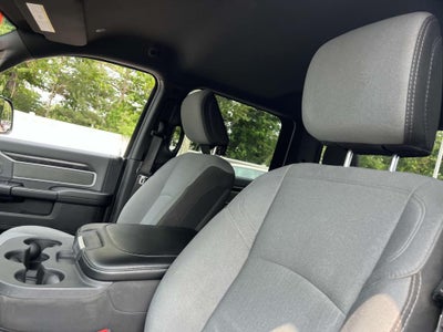 2022 RAM 2500 Big Horn Crew Cab 4x4 64' Box