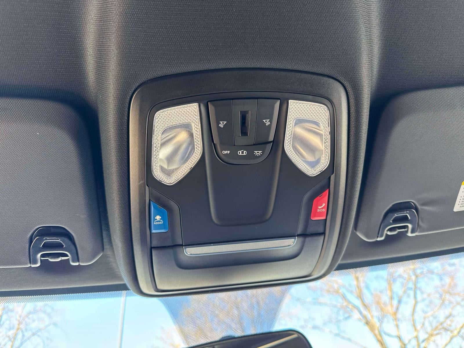 2022 RAM 2500 Tradesman Regular Cab 4x4 8 Box