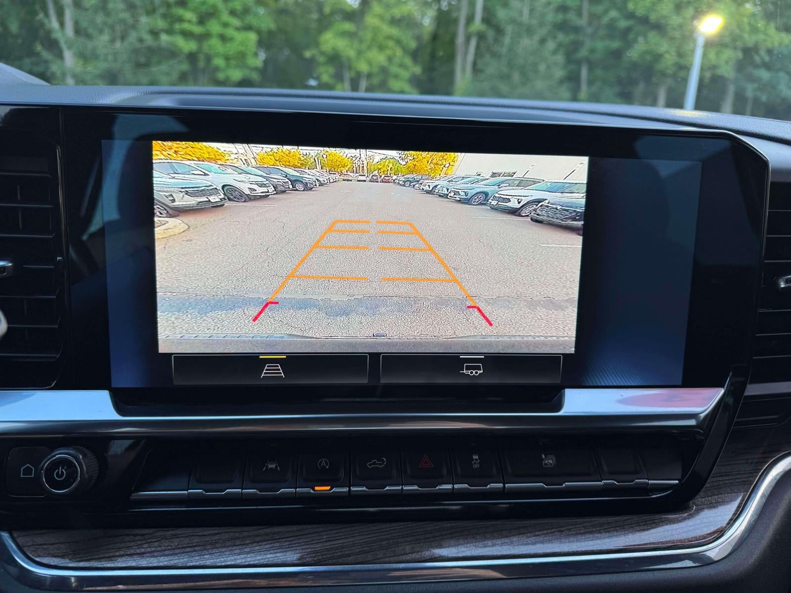 2023 Chevrolet Silverado 1500 4WD Crew Cab Short Bed LT with 2FL