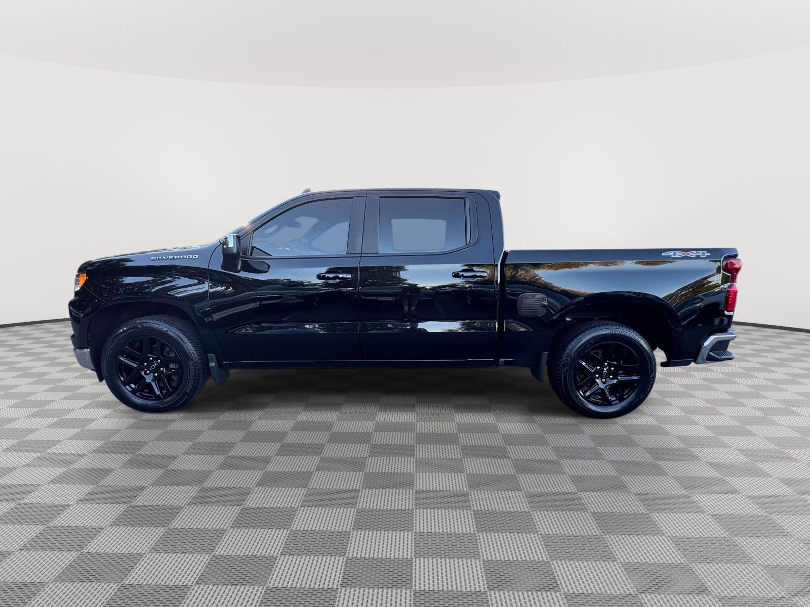 2023 Chevrolet Silverado 1500 4WD Crew Cab Short Bed LT with 2FL