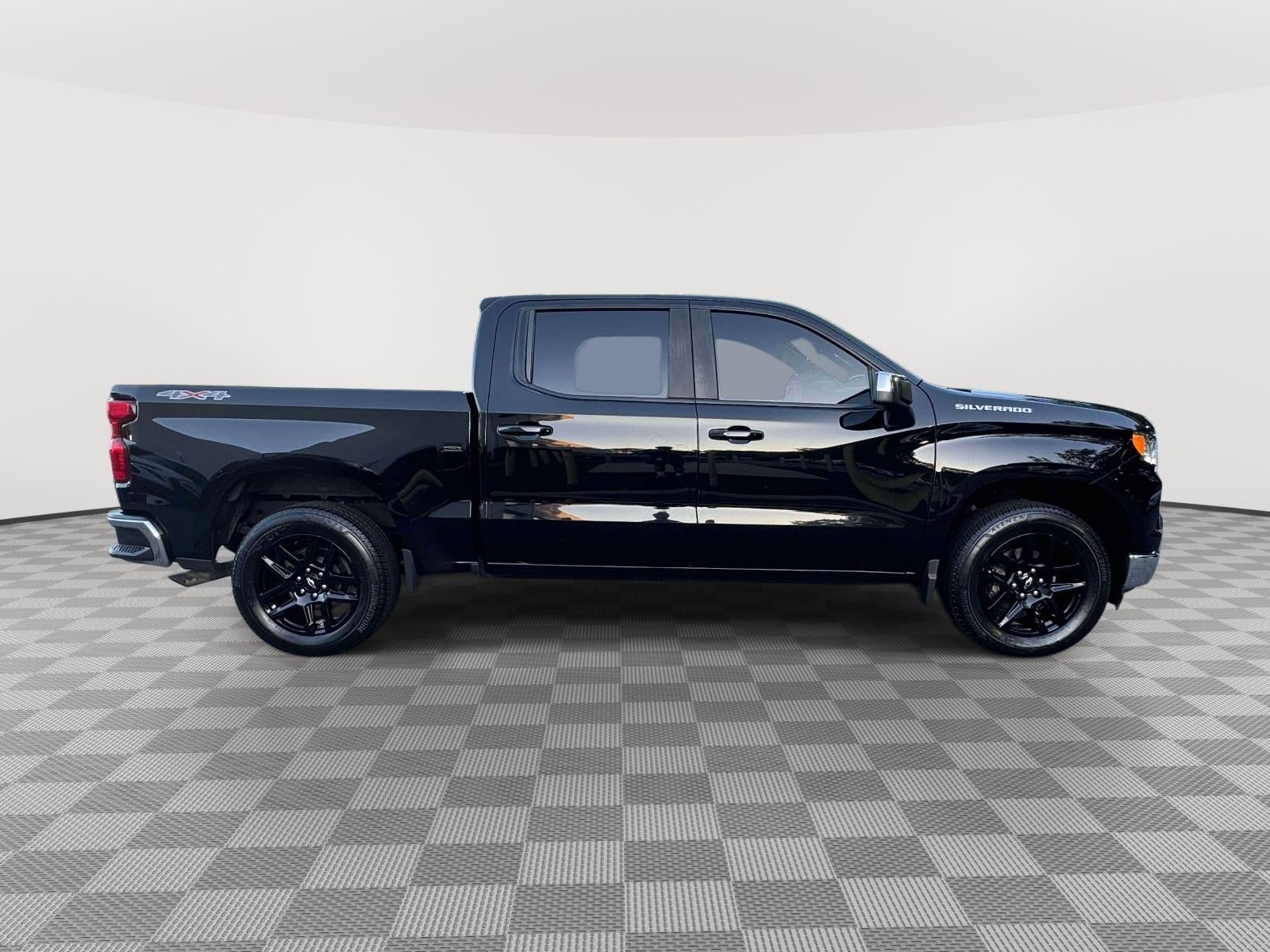 2023 Chevrolet Silverado 1500 4WD Crew Cab Short Bed LT with 2FL