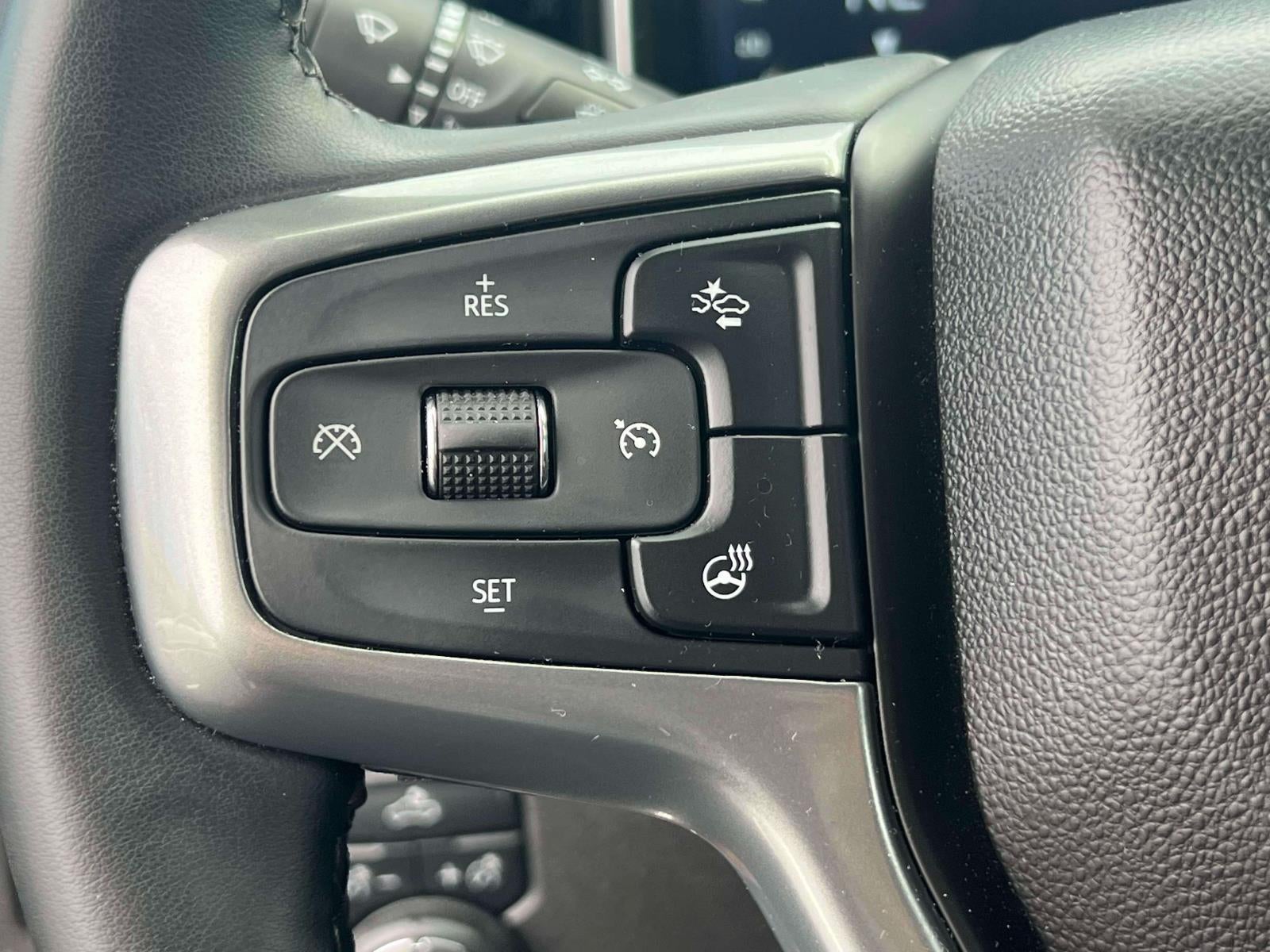 2023 Chevrolet Silverado 1500 4WD Crew Cab Short Bed LT with 2FL