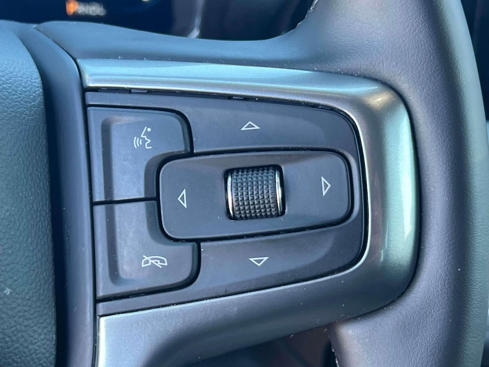 2026 Chevrolet Silverado 1500 4WD Crew Cab Short Bed LT with 2FL