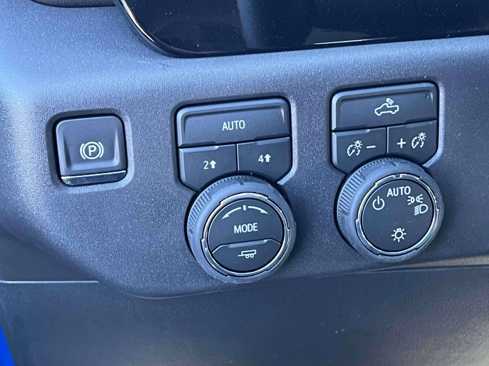 2026 Chevrolet Silverado 1500 4WD Crew Cab Short Bed LT with 2FL