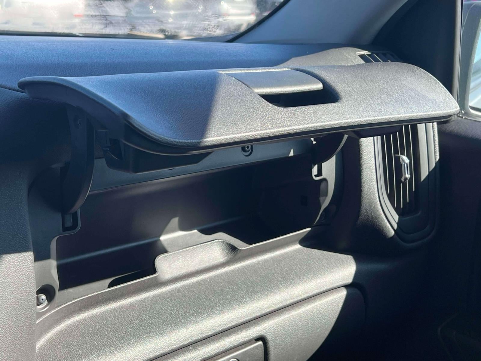 2020 Chevrolet Silverado 1500 2WD Crew Cab Short Bed Custom