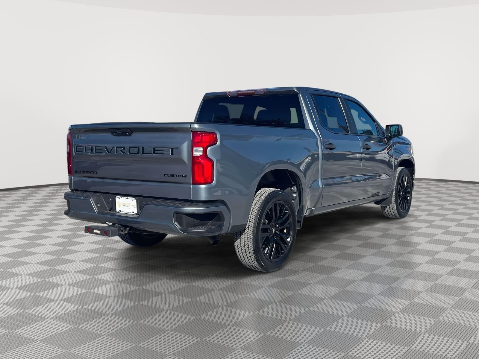 2020 Chevrolet Silverado 1500 2WD Crew Cab Short Bed Custom
